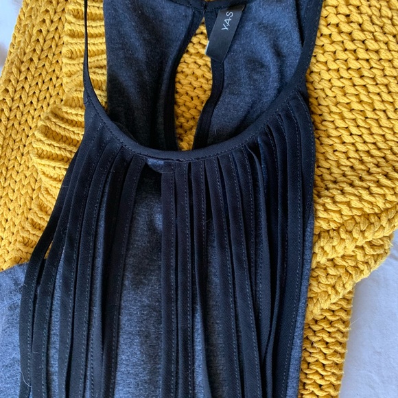 Yas fringes tank top - Picture 2 of 6